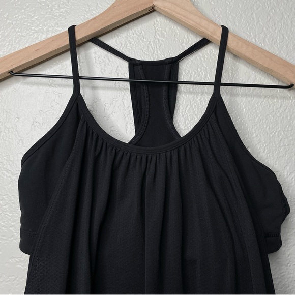 Lululemon No Limits Tank Workout Top Built In Sport Bra Flowy Size 6 - Picture 5 of 13